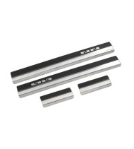 Seuil de porte + fibre en carbone SUZUKI SWIFT III 5D