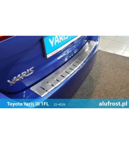 Protection de seuil de chargement TOYOTA YARIS III 1FL 5D