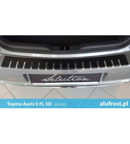 Rear bumper protector + carbon foil TOYOTA AURIS II FL 5D