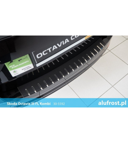 Protection de seuil de chargement + fibre en carbone SKODA OCTAVIA III FL  KOMBI