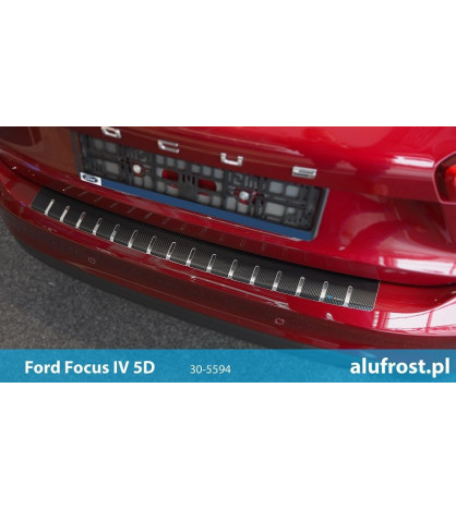 Protection de seuil de chargement + fibre en carbone FORD FOCUS IV 5D