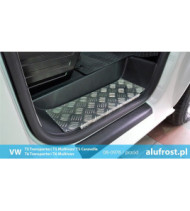 Nakładki na stopnie wewnętrzne (aluminiowe przednie) VW T5 TRANSPORTER / MULTIVAN / CARAVELLE | T6 TRANSPORTER / MULTIVAN